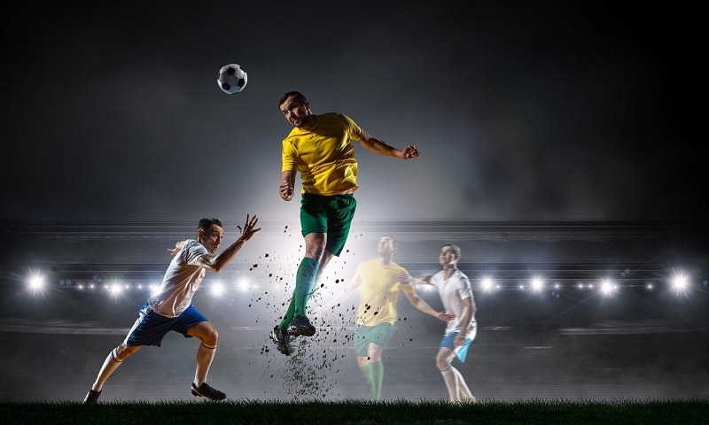 Nên xem bóng đá tại Rakhoi TV hay Socolive?